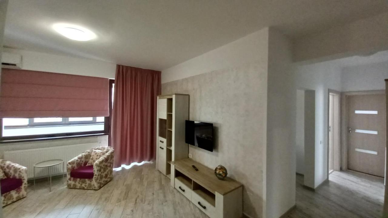 Apartament Matei Apartment Тулча Екстериор снимка
